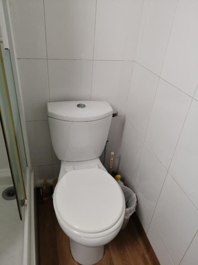 Rose Apartment Villejuif Bagian luar foto
